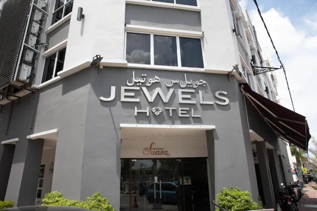 Jewels Hotel - main photo