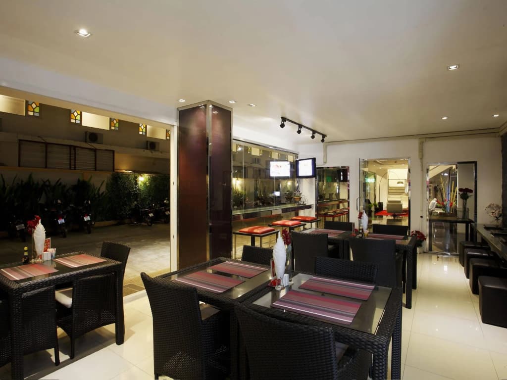 Grand Sunset Hotel Phuket - photo 22