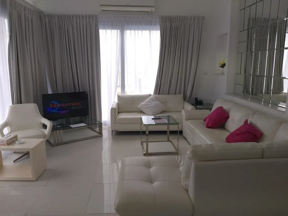 Holiday Beach Resort - photo 6