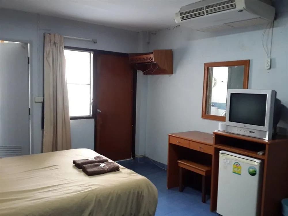 White Orchid Inn - photo 3
