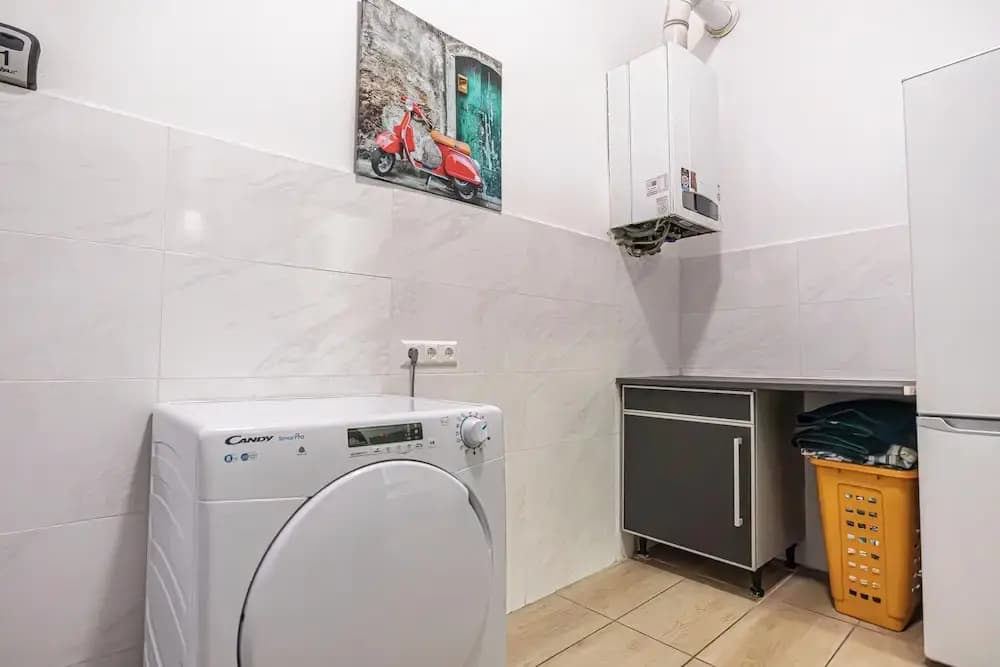Large 5BR Central Flat Near Augarten - photo 14