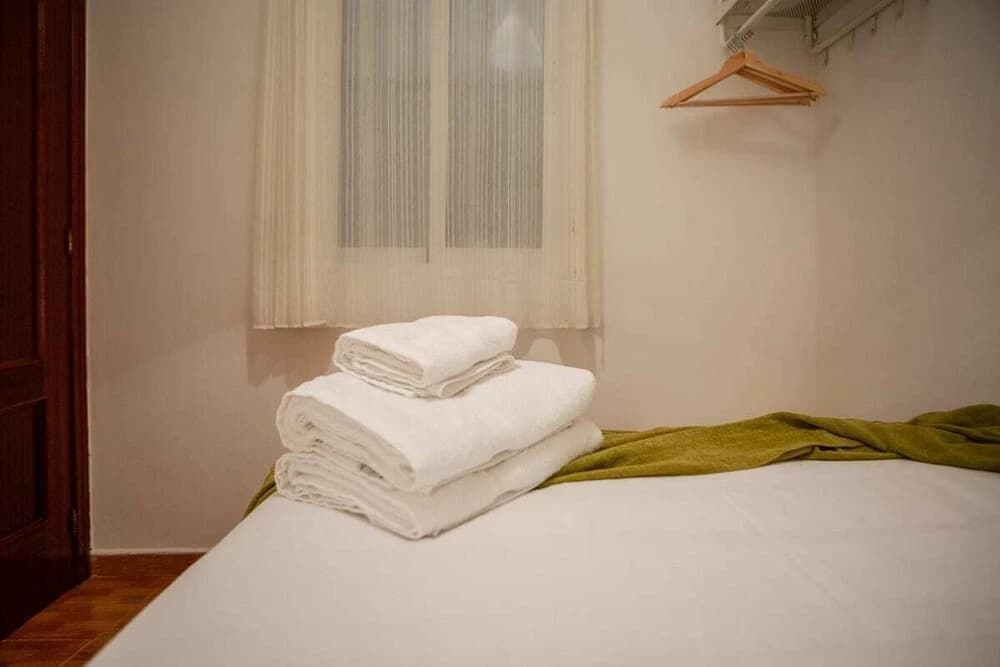 Lovely 2 Bed Apt next to Retiro - photo 2