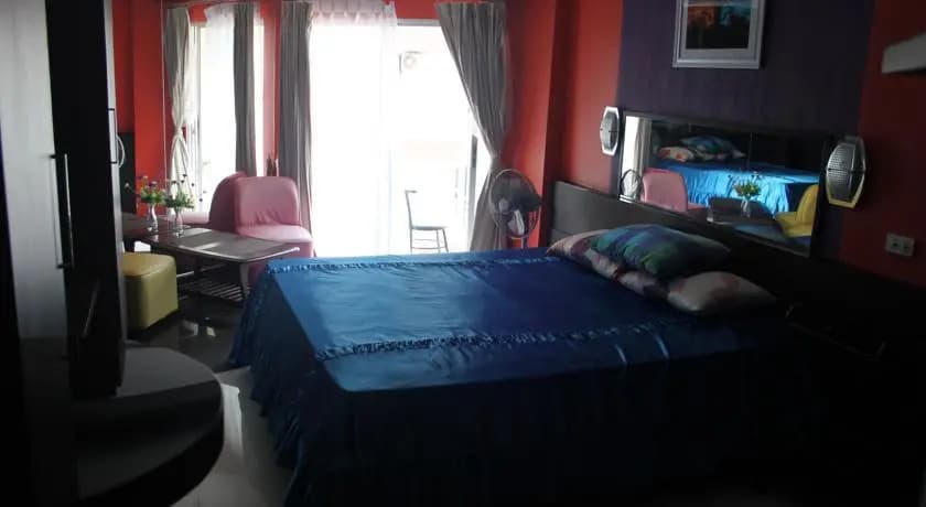 Jomtien Beach Condo - main photo