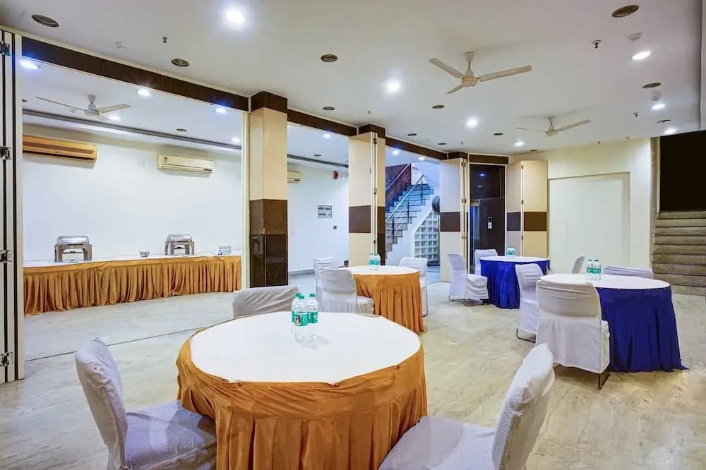 Hotel Amby Inn by Quadis - Lajpat Nagar - photo 19