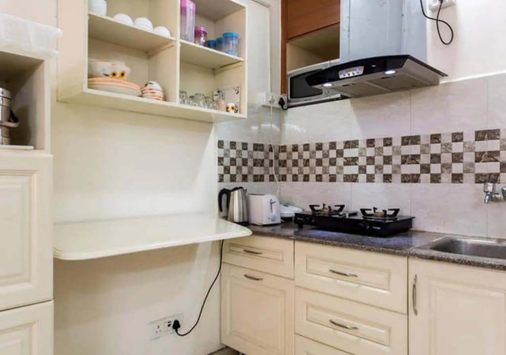 Bluo 1Bhk - Defence Colony Market, Lift, Balcony - photo 10