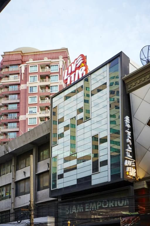 LiveitUp Asok Hostel - photo 1