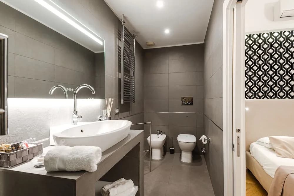 EBL Luxury Home - photo 10