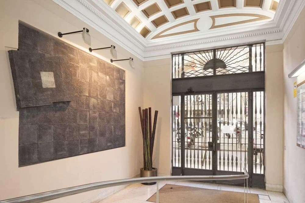 Enjoybcn Coliseum Apartments - photo 15