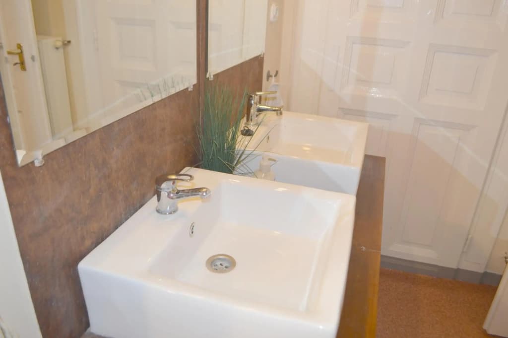 Artist Guest House - photo 7