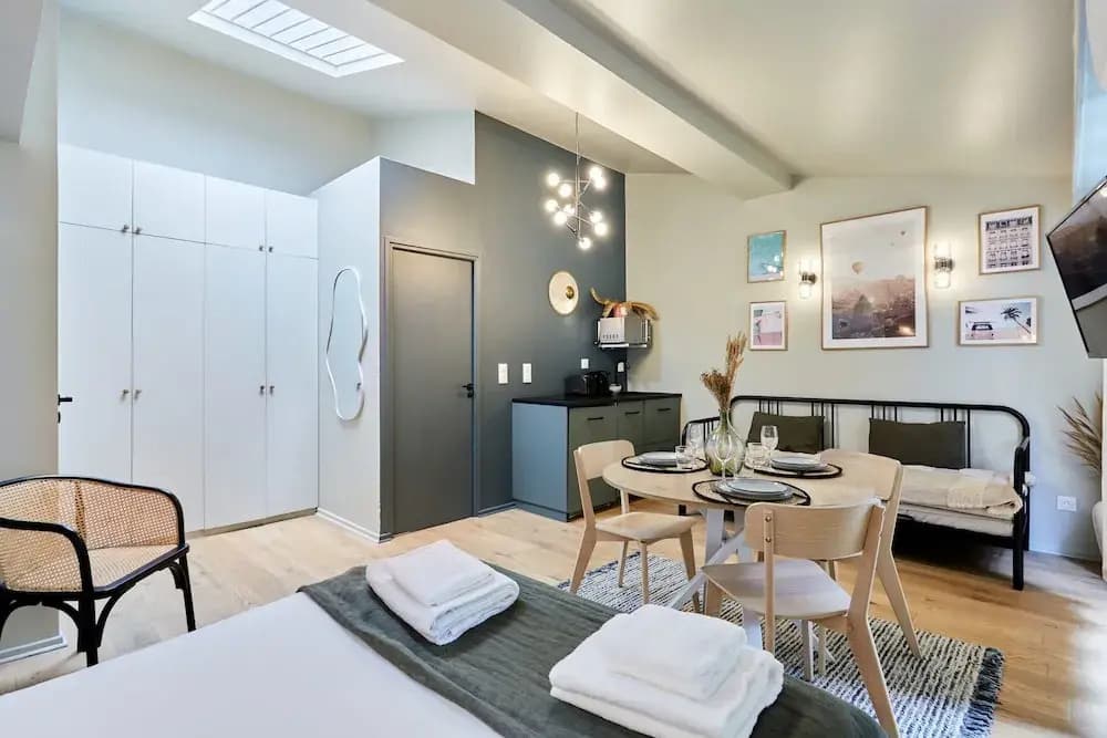 Charming Studio Center of Paris With AC - photo 2
