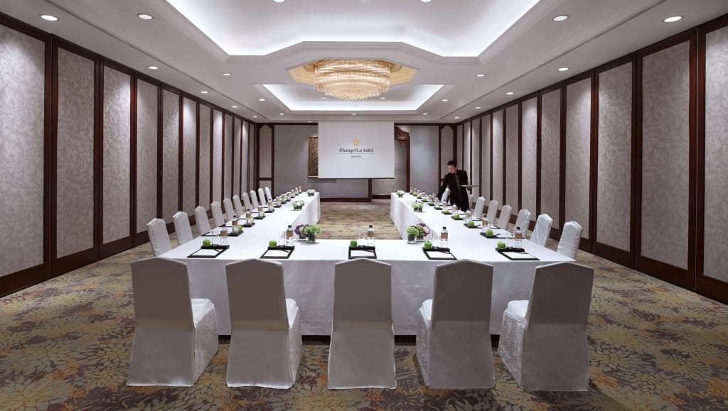 Shangri-La Jakarta Hotel - photo 14