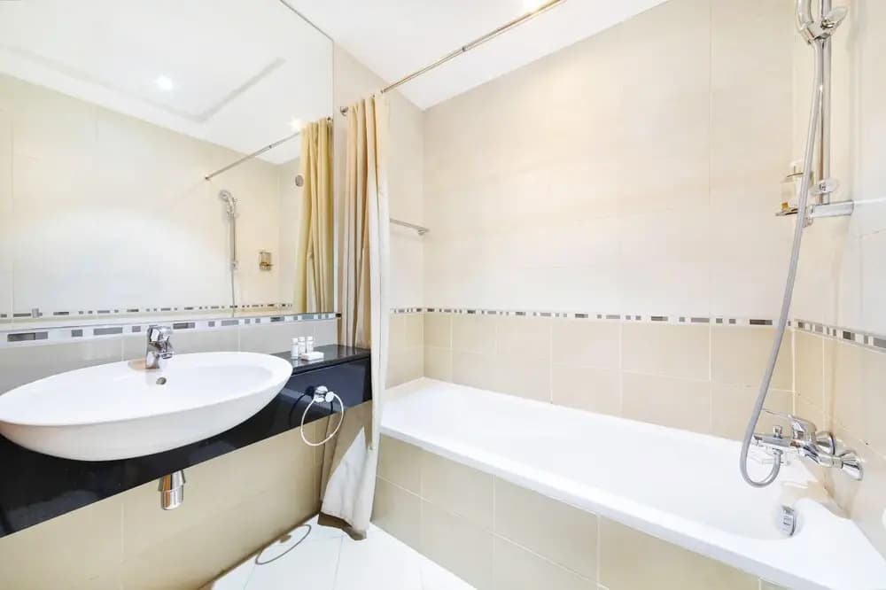 Maison Privee - Spacious Apt w/ Beach, Pool and Marina Access - photo 10