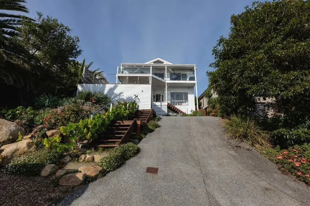 Clifftop Luxury With Spectacular Ocean Views - photo 12