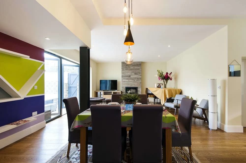The Spacious Fulham Apartment - FOI - photo 6
