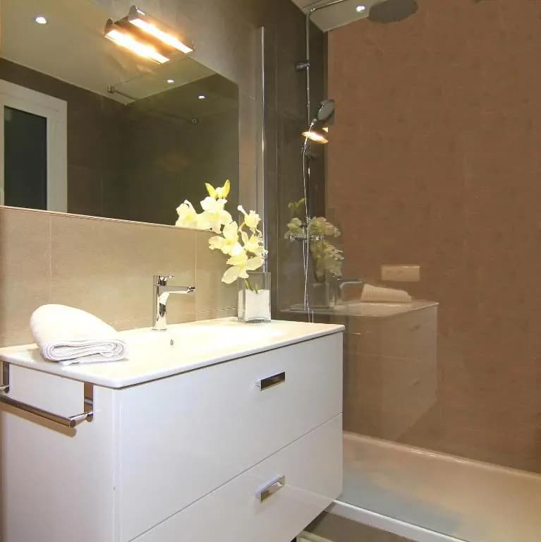 Classbedroom Fira Business Apartment - photo 8