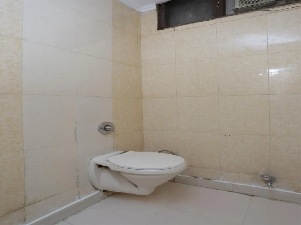 OYO 1660 Hotel Topaz - photo 8