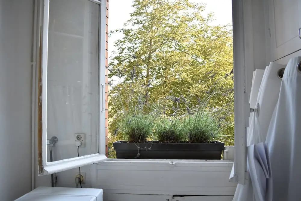 3 Bedroom Flat At The Foot of Bon Marché - photo 6