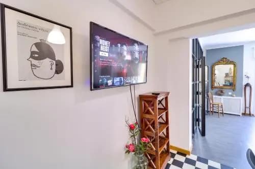Plaka Elegant Apartment - photo 13