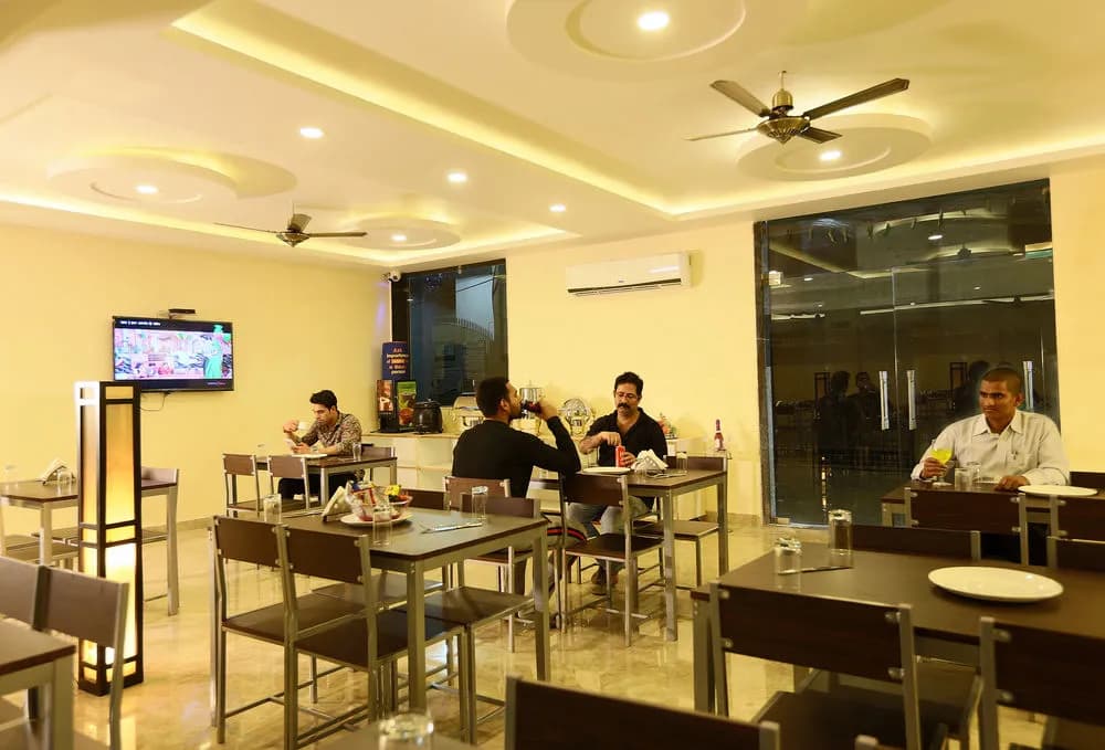 Hotel Sinon Suite - photo 22