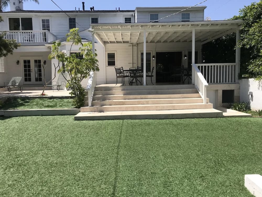 The Reeves Mansion near Beverly Hills - main photo