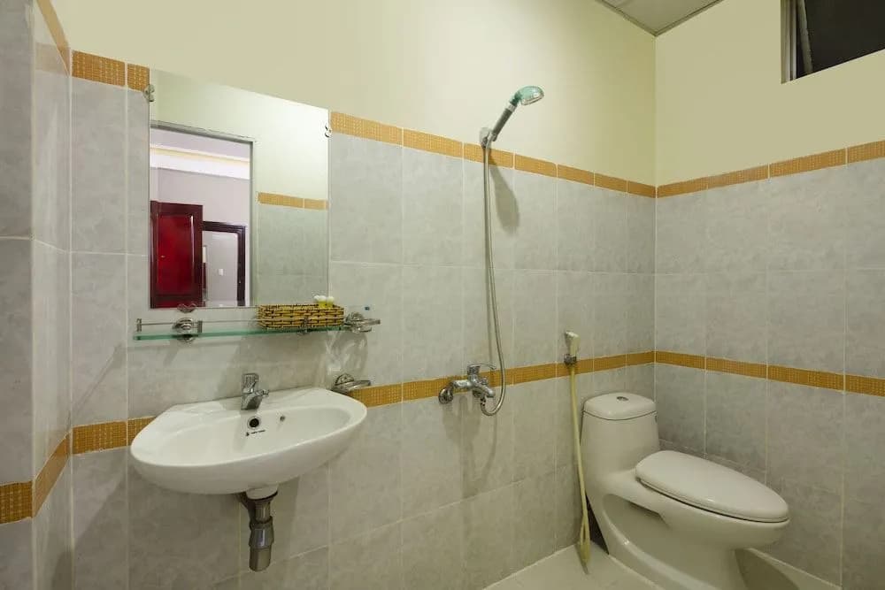 Holiday Hotel - photo 11