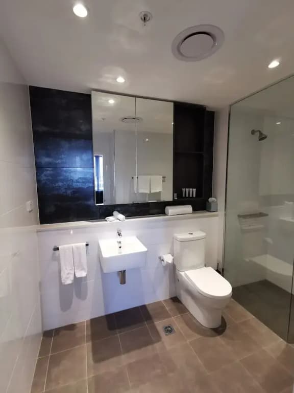 Top Level Large One Bedroom Apartment - photo 9