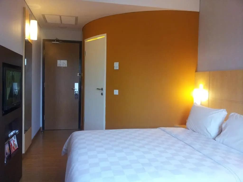 ibis Jakarta Senen - photo 6