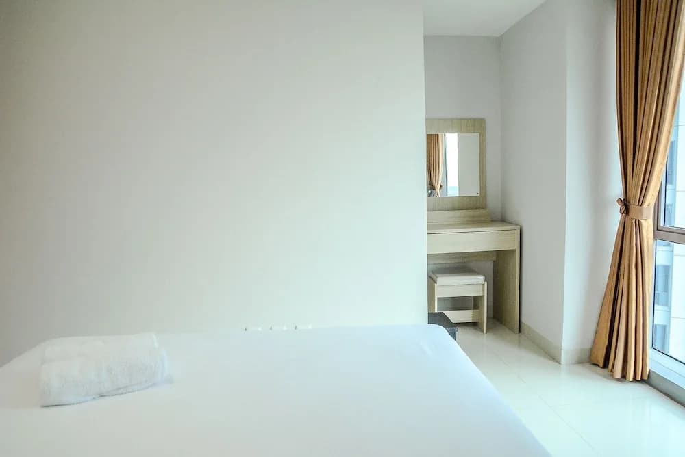 Golf View at The Mansion Apartment near JIEXPO - photo 2