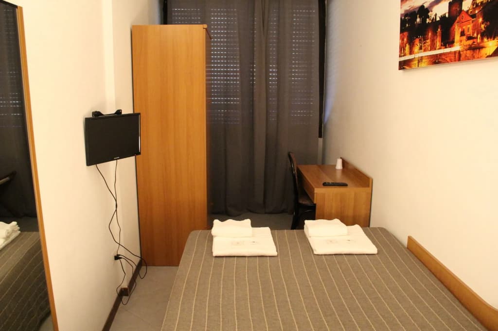 Guest House Brianza Room - photo 13