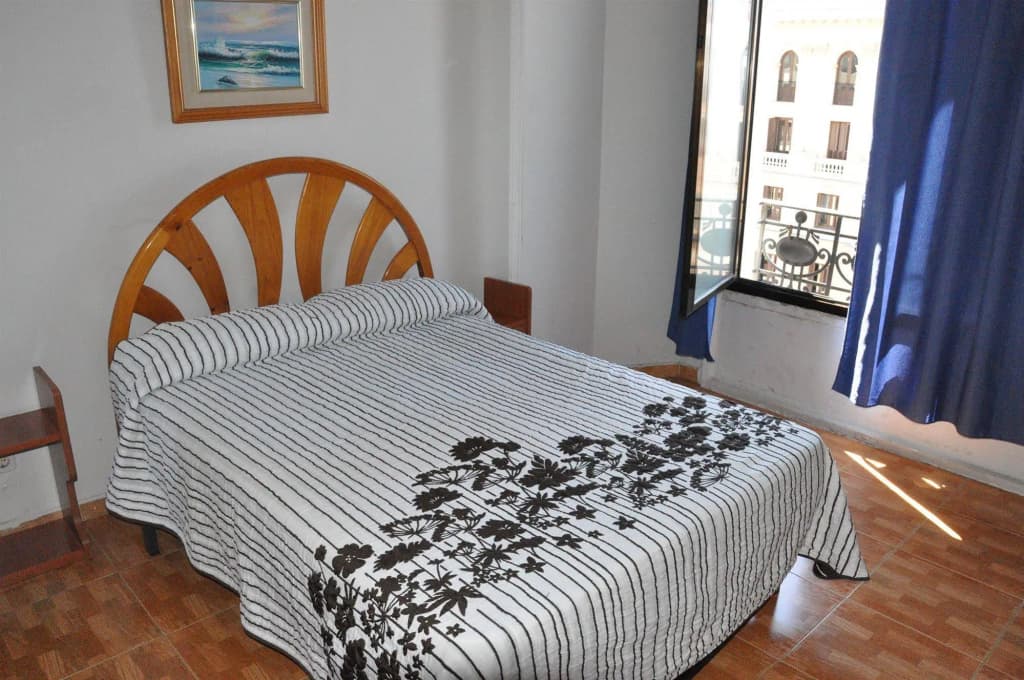 Hostal Miami - photo 4
