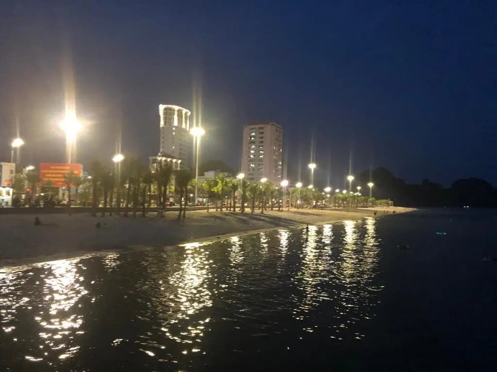 Minh Phong Hotel Ha Long - photo 17