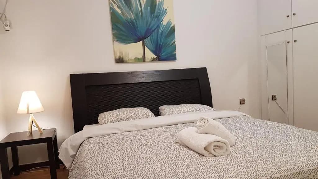 Teal Apartment - Athens Center, 4 BD, 2 BATH - photo 7