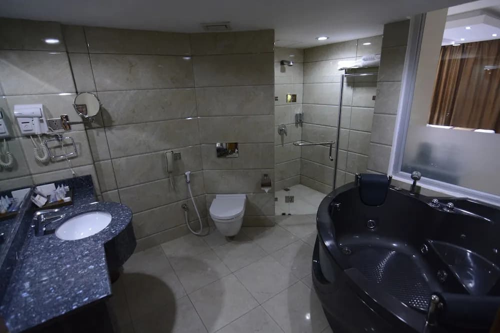 City Center Hotel - photo 9