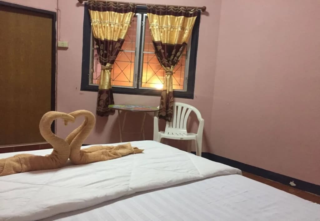 Marina Guesthouse - photo 2