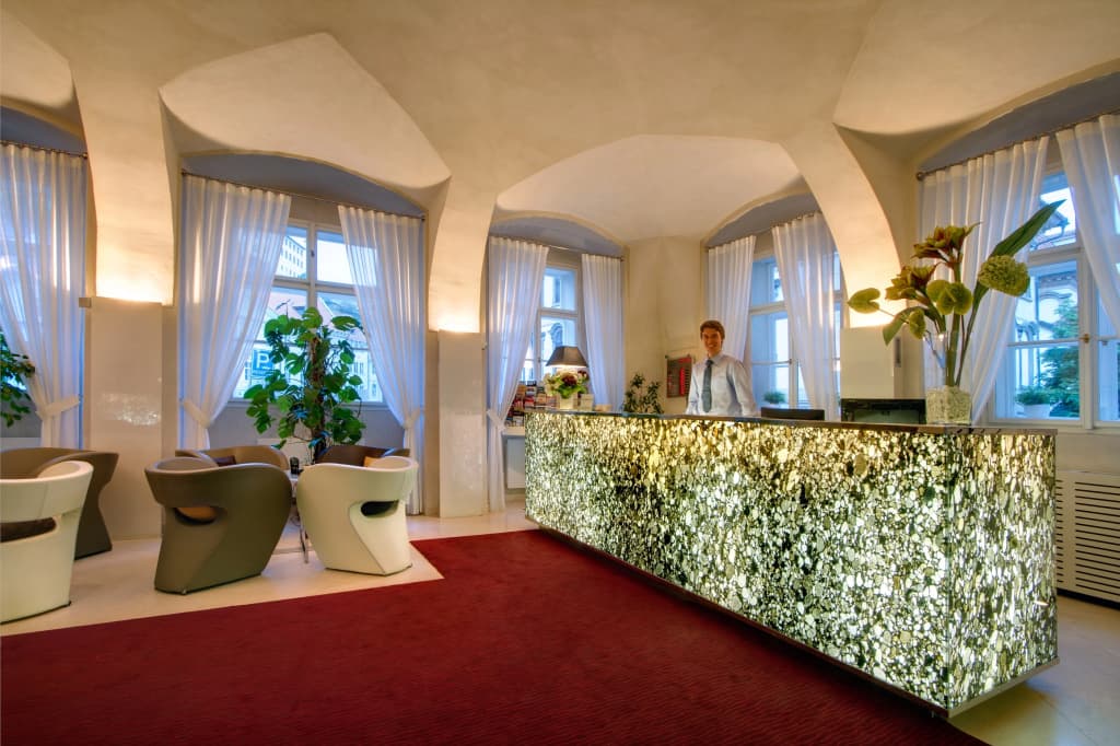 Hotel Three Storks - photo 2