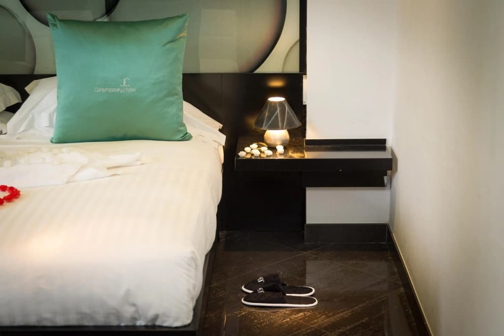 JC Hotel - photo 6