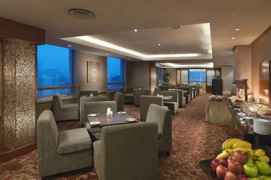 St. Giles Boulevard Hotel - photo 34