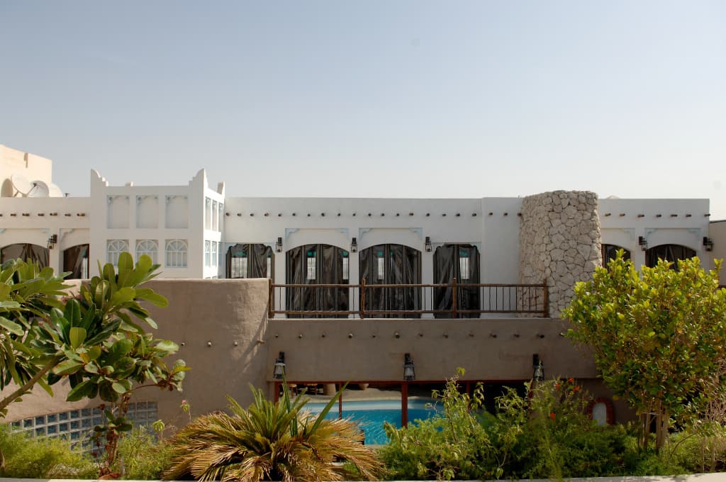 Al Liwan Suites - photo 14