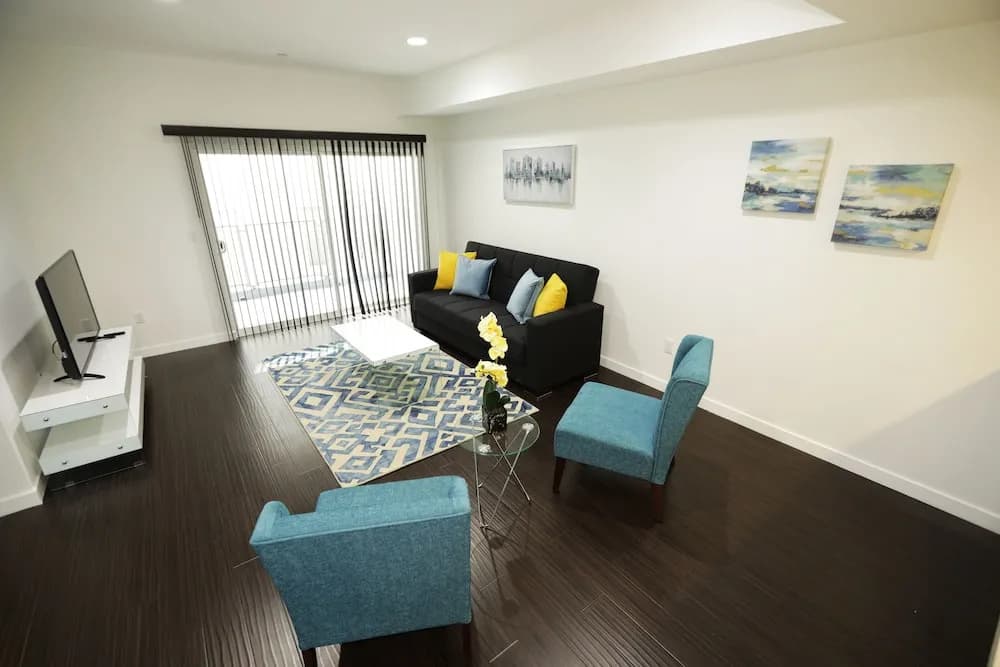 Executive Suites - photo 17