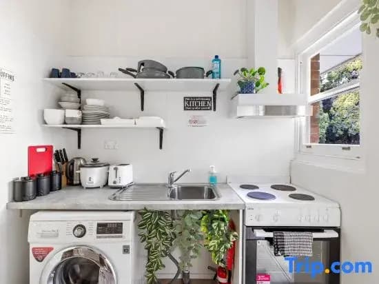 Killara Rooms – Close to Shops & Trains - photo 1