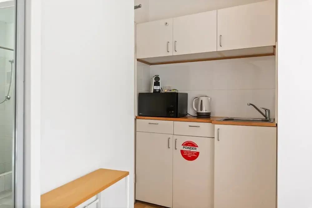 Perfectly Located Studio by Rushcutters Bay Park - photo 9