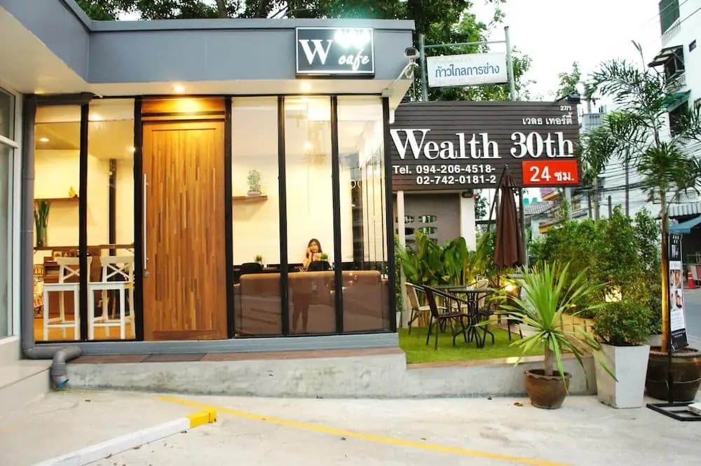 Wealth 30th Apartments - main photo