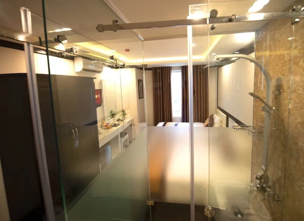 DHP Luxury Hotel - photo 8