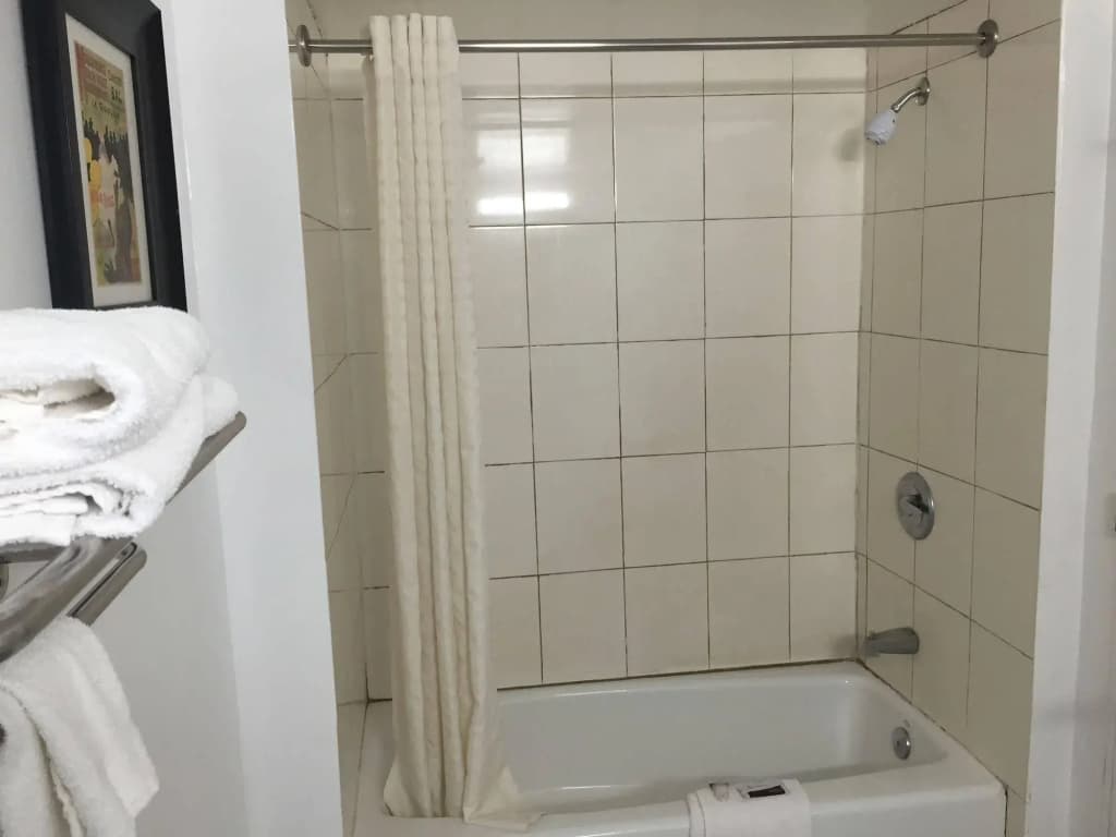 LA Royal Viking Apartments - photo 7