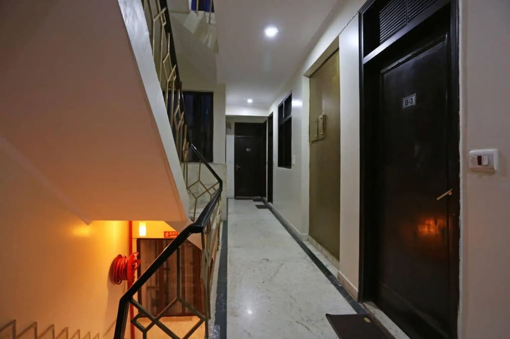 Hotel Delhi Continental - photo 9