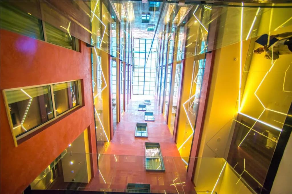 Arya Stadium Hotel - photo 14