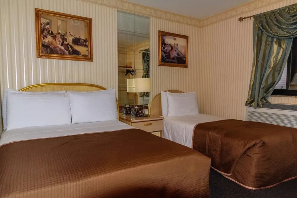 Flushing Central Hotel 88 - photo 5