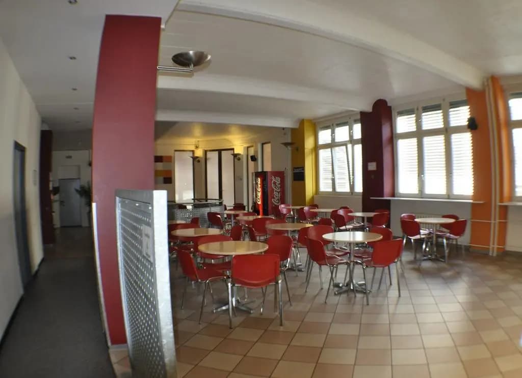 All In Hostel - photo 13