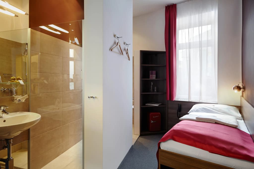 BoutiqueHOTEL Donauwalzer - photo 2