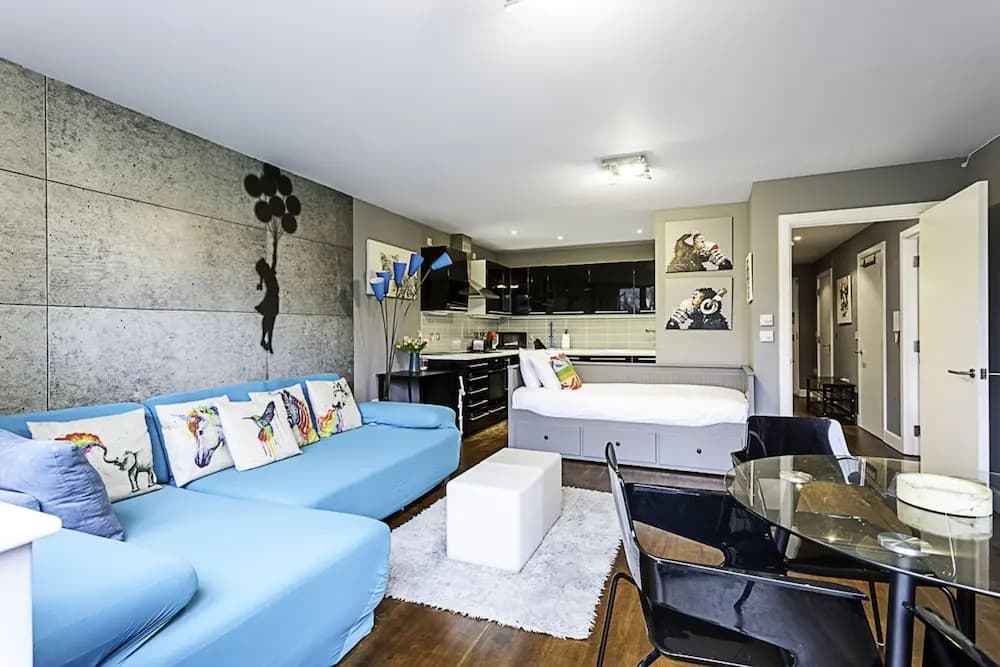 Modern 2-bed Flat, Bethnal Green - photo 12